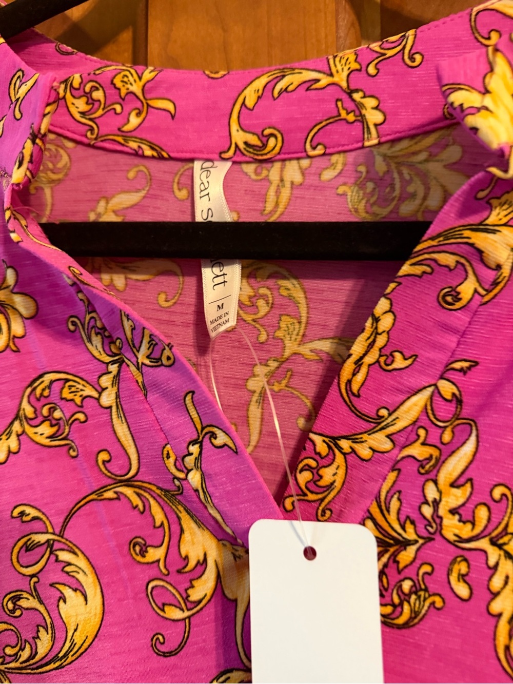 Dear Scarlett Women's Pink Scroll-Print V-Neck Blouse - Picture 3 of 7